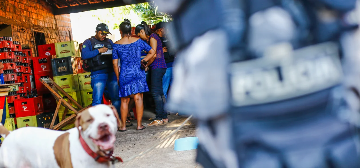 Polícia Civil colhendo informações 