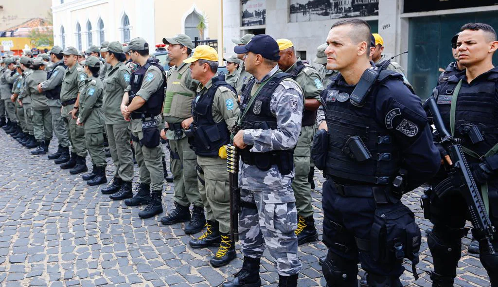 Equipes da Polícia Militar do Piauí