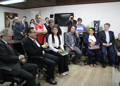 Reunião da oposição com presidente do TJ