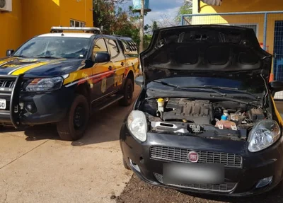 Carro apreendido pela PRF 