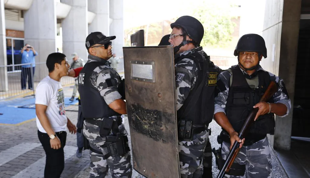 Polícia Militar na Alepi