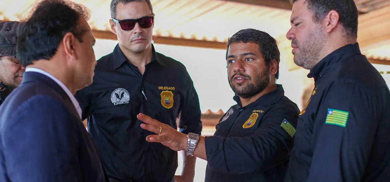 Delegados acompanham incineração de cocaína apreendida