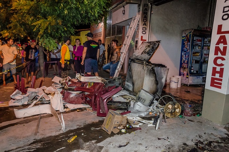 Incêndio na lanchonete Parada do Lanche
