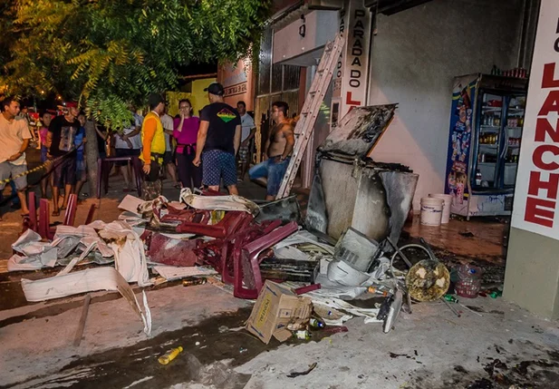 Incêndio na lanchonete Parada do Lanche
