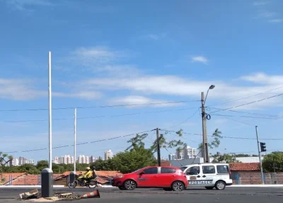 Cancela instalada na Avenida Higino Cunha dará mais segura ao tráfego de veículos