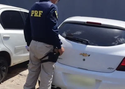 Carro apreendido pela PRF 
