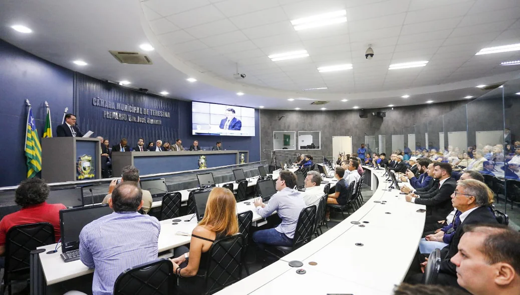 Cerimônia de entrega do título de cidadão teresinense a Marco Aurélio Maia