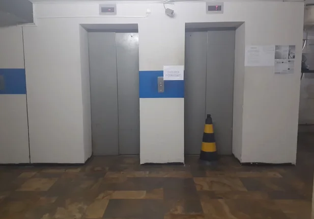 Elevadores não funcionam