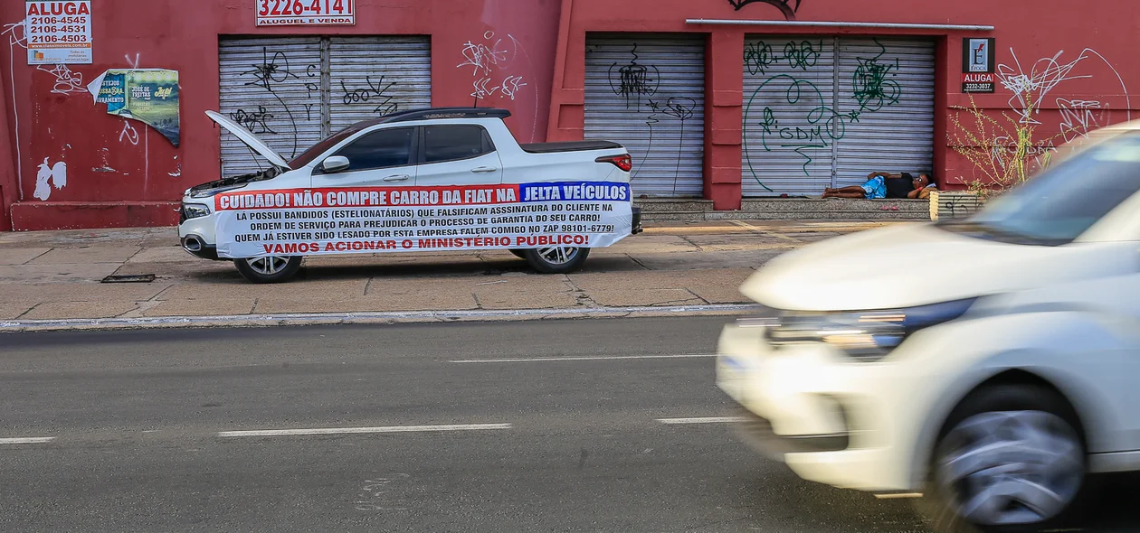 Jordão Rezende colocou seu carro na Frei Serafim 