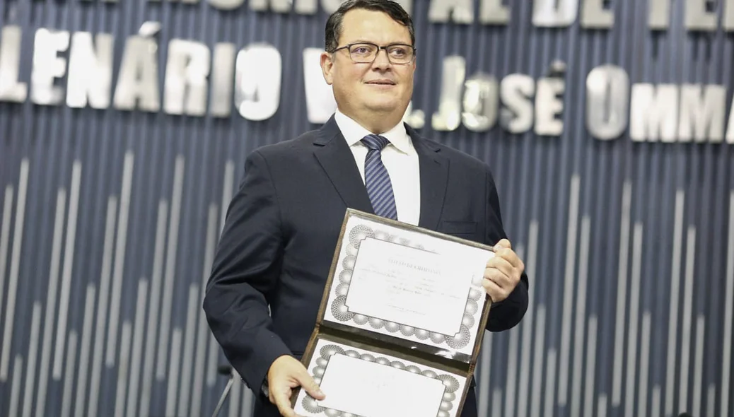 Marco Aurélio Maia recebe homenagem