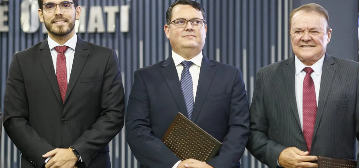 Solenidade de entrega do título de cidadão teresinense na Câmara