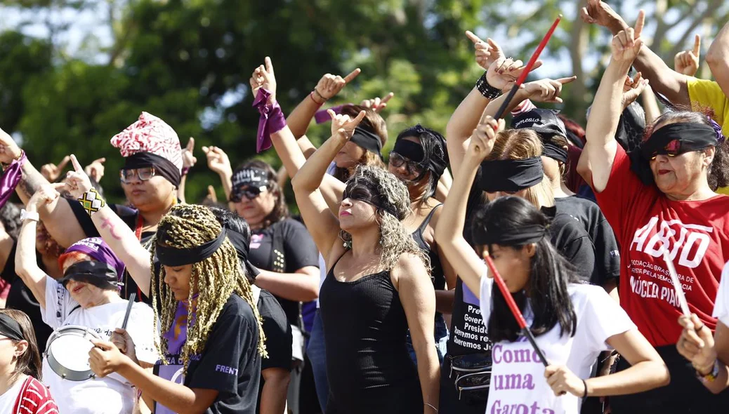 Mulheres dizem não a violência contra as mulheres