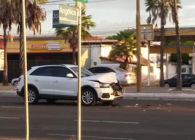 Acidente na Avenida João XXIII