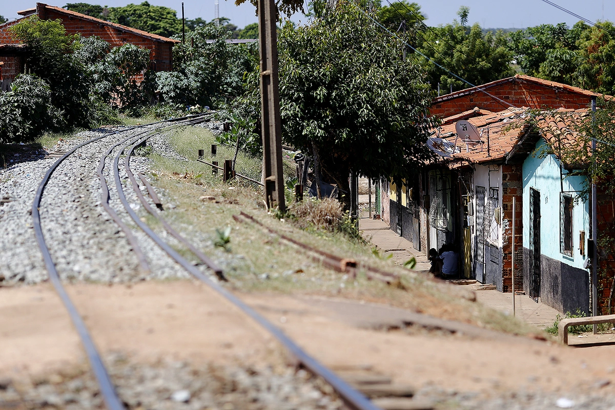 Beira da linha em Timon