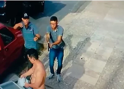 Dupla é flagrada cometendo assalto no Marquês
