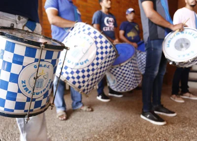 Escola de samba teresinense Ziriguidum 