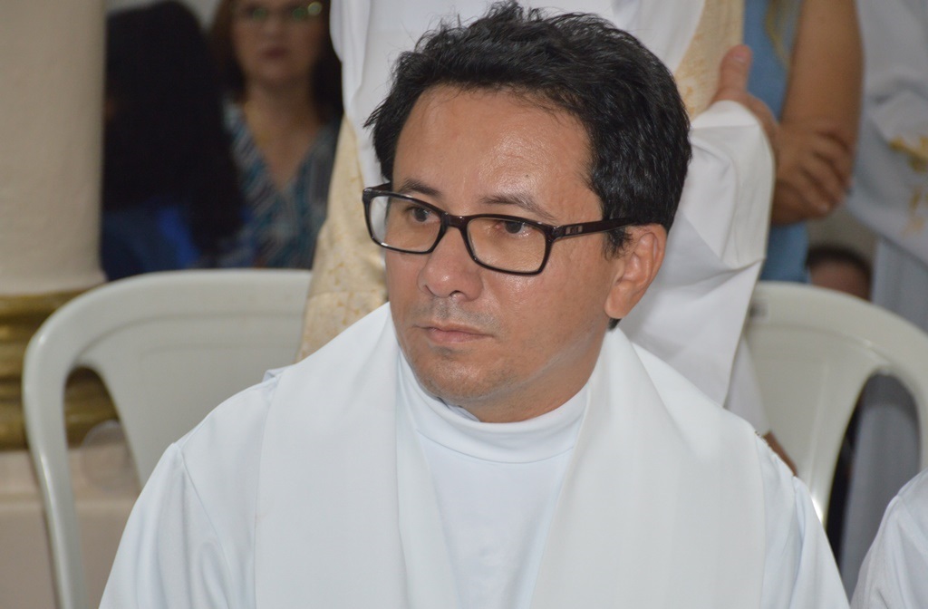Padre Expedito será o novo pároco da Catedral de Picos