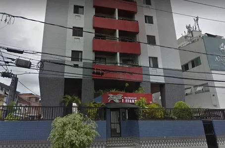Queda de elevador deixa quatro pessoas mortas em Santos