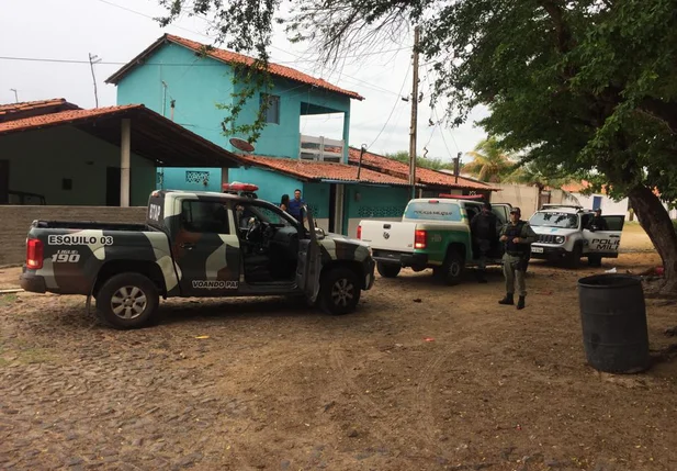 Equipes da Polícia Militar em Luís Correia