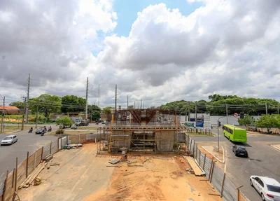 O viaduto deverá ser entregue em abril