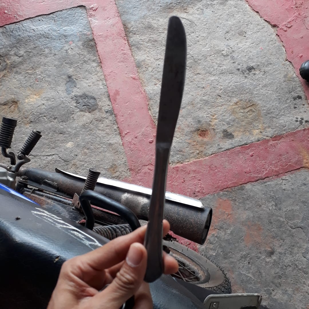 Faca apreendida pela polícia