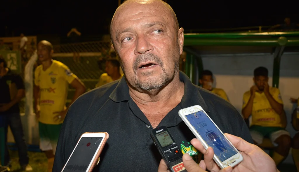 Adelmo Soares, treinador do Picos gostou do desempenho da equipe