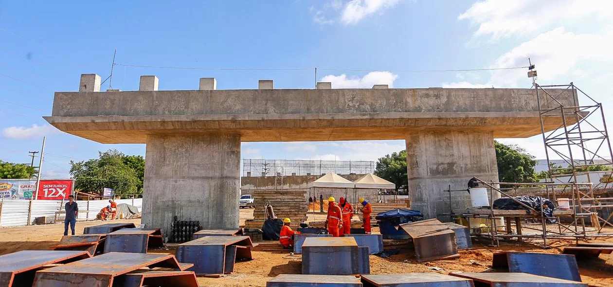Construção do Viaduto do Mercado do Peixe