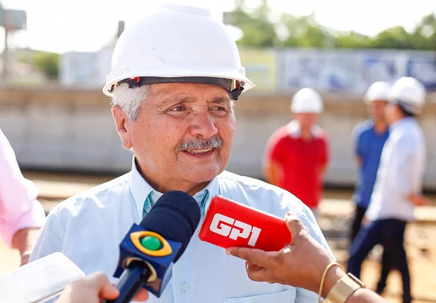 Senador Elmano Férrer