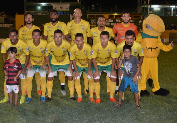Sociedade Esportiva de Picos vence partida amistosa