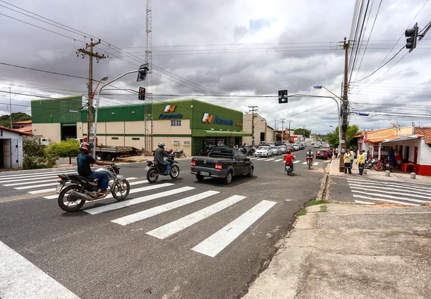 Novo semáforo passa a funcionar na Avenida União