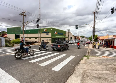 Implantação de semáforo na Avenida União