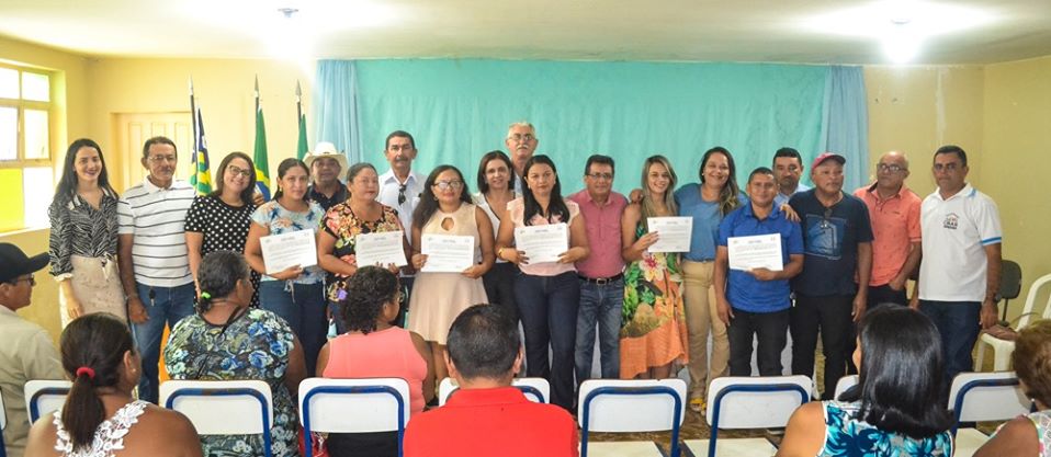Genival Bezerra empossa novos conselheiros tutelares
