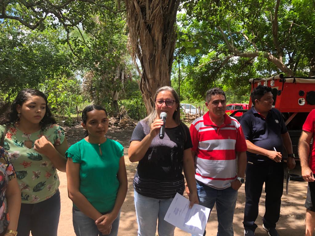 Prefeita Vilma Amorim entrega sistema de água na localidade Encanto