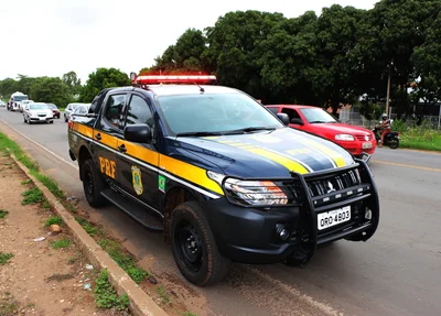 A Polícia Rodoviária Federal esteve no local do acidente
