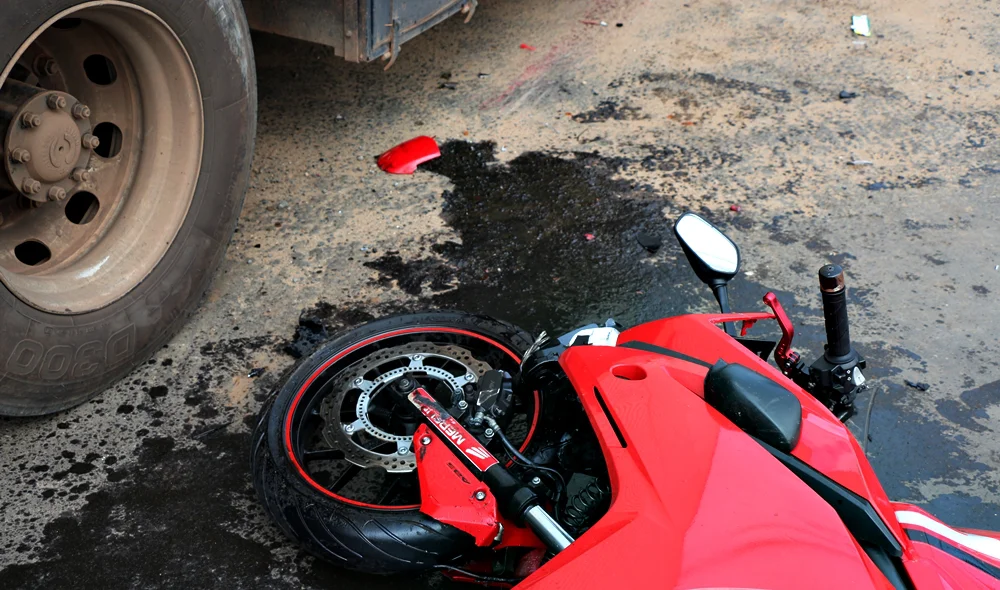 Motocicleta envolvida no acidente pertence ao modelo Honda