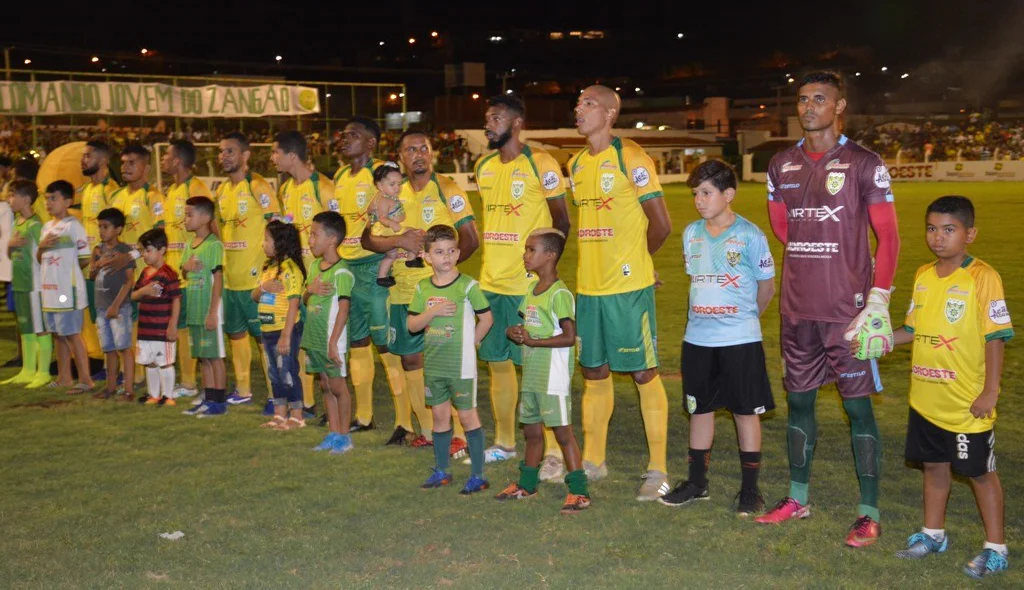 Execução do Hino Nacional