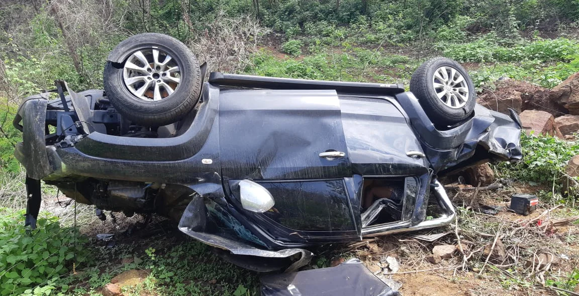 A família foi encontrada morta hoje