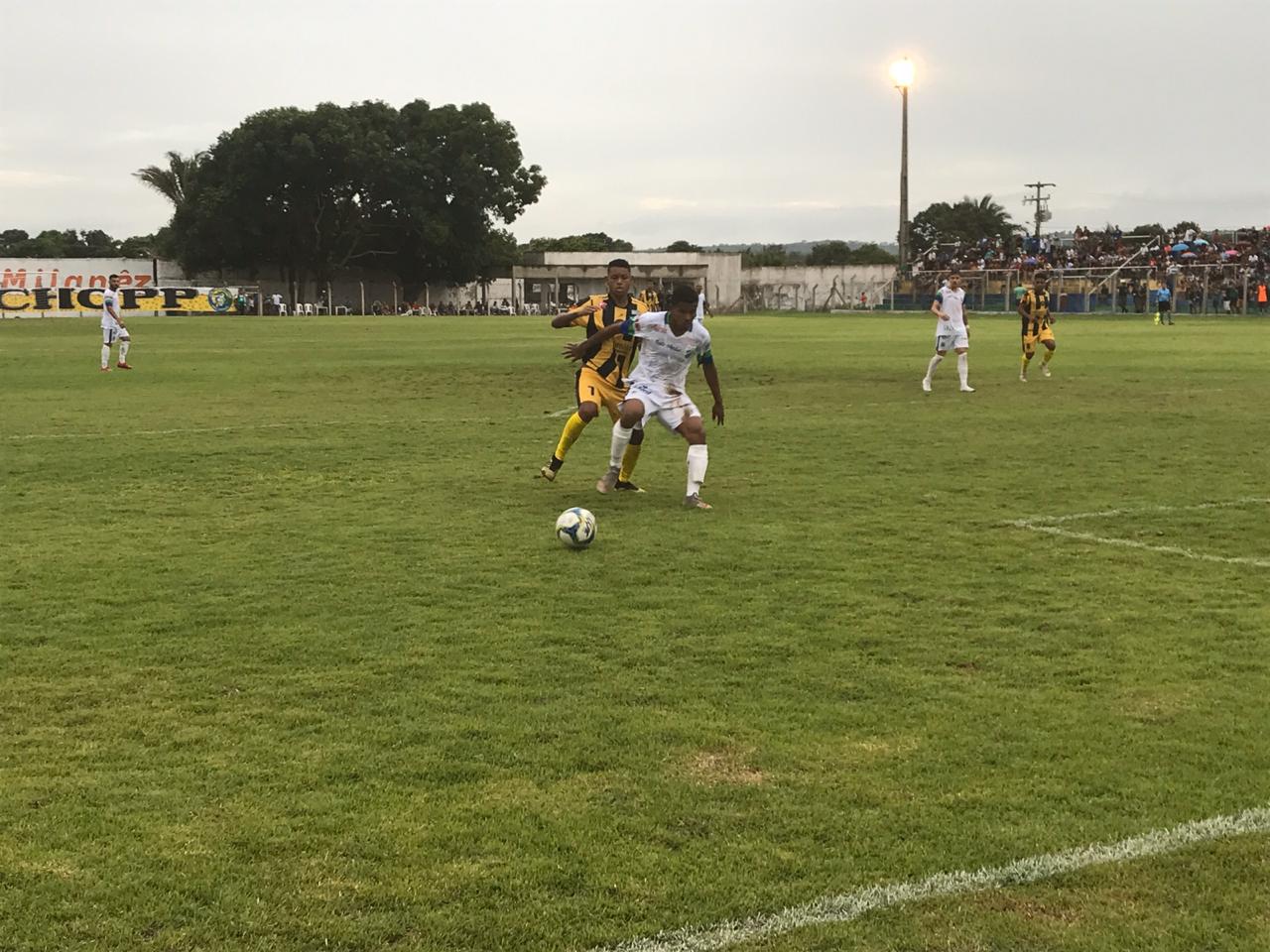 Confronto foi recheado de emoções e prevaleceu o mando de campo