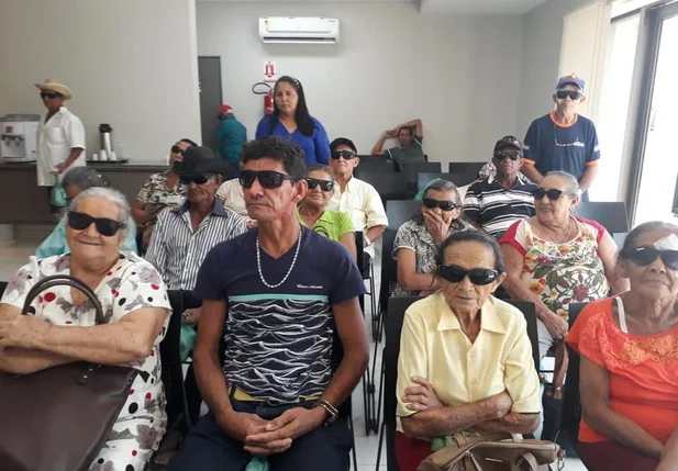 Mais de 300 pessoas já foram beneficiadas 