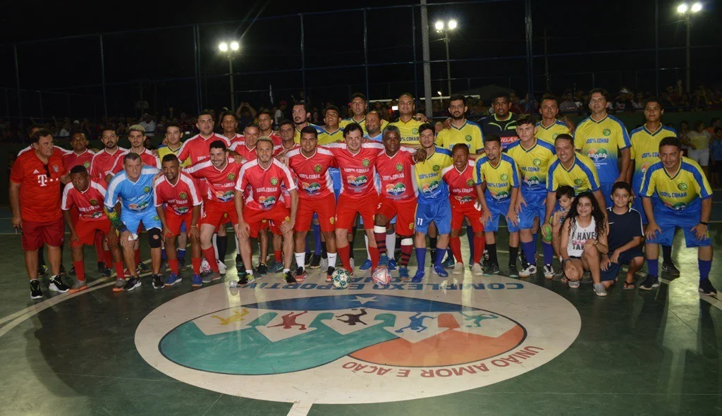 Equipes que disputaram a partida de futsal