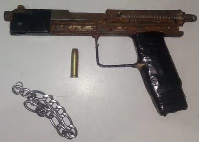 Arma apreendida pela Polícia Militar no Santa Bárbara