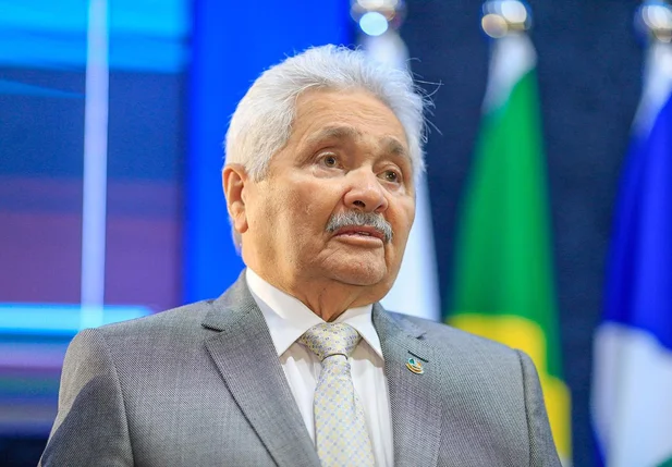 Elmano Férrer