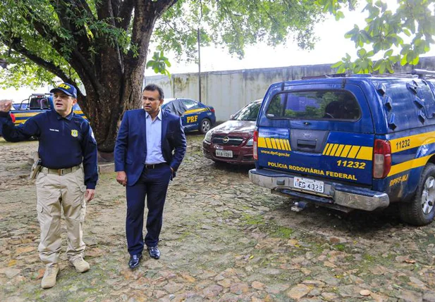 PRF entrega 60 viaturas à Secretaria de Segurança do Piauí