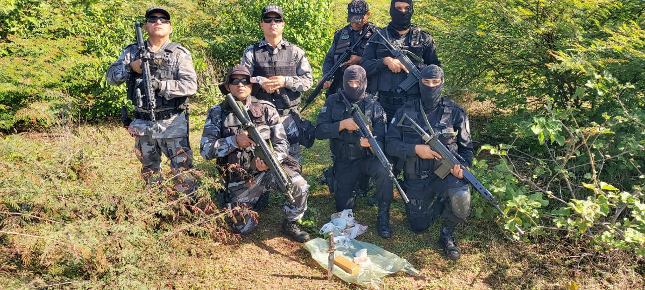 Polícia Militar prende foragido e apreende drogas na região de Picos