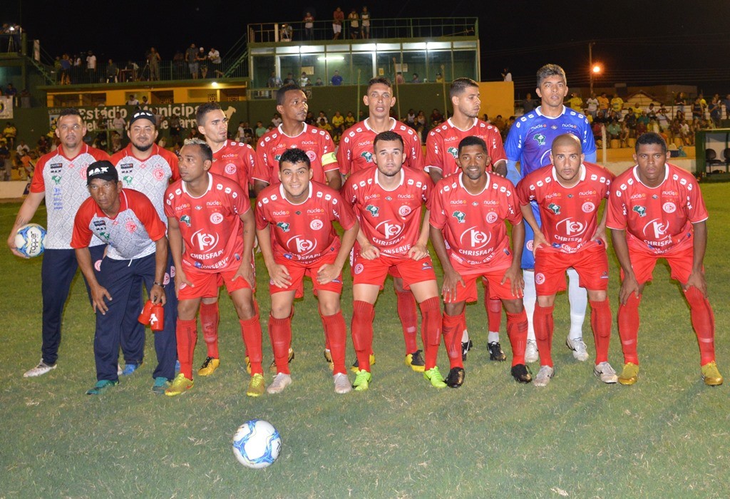 4 de Julho arranca empate em Picos