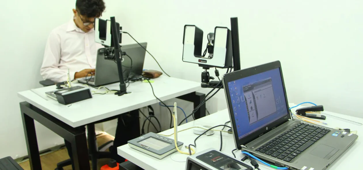 O cartório é equipado com 3 guichês 