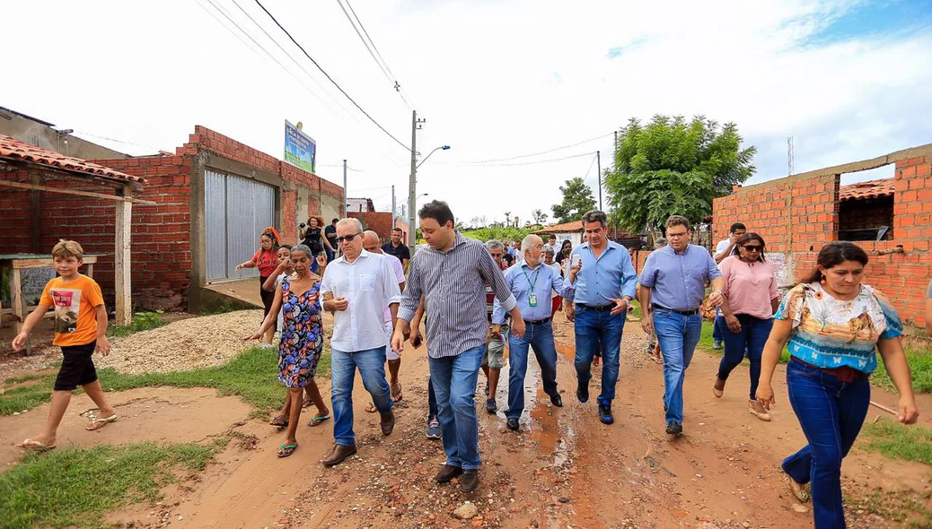 Pavimentação das ruas no assentamento Nova Esperança