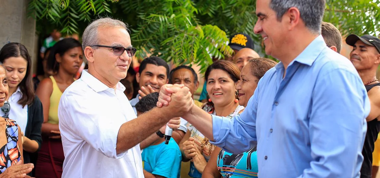 Prefeito Firmino Filho e o senador Ciro Nogueira na pavimentação das ruas