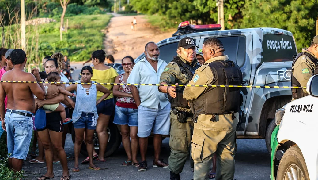 Policias militares foram até o local do crime