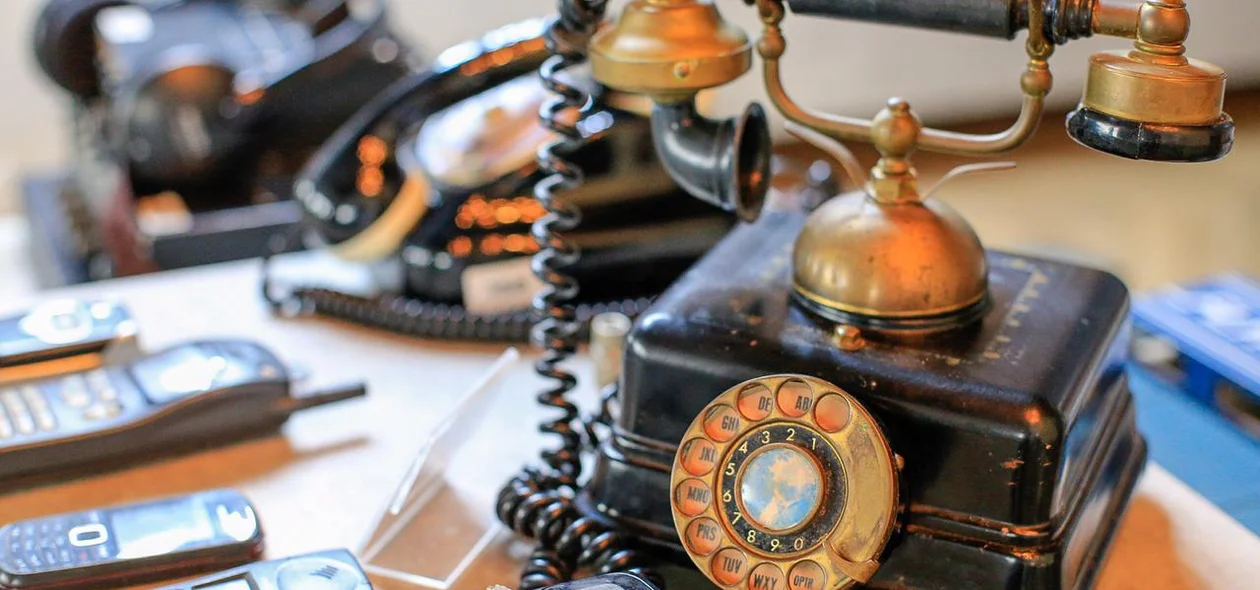 Telefone antigo 